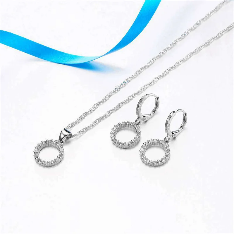 طقم دائري ناعم مرصع