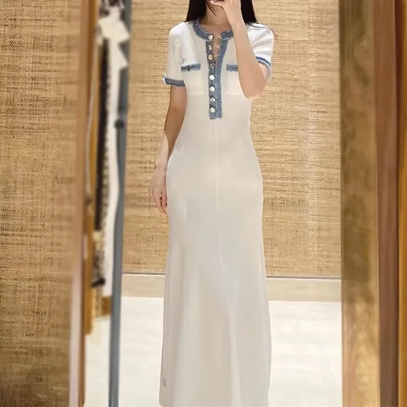 

Женское трикотажное платье макси на пуговицах спереди, синее или белое джинсовое облегающее платье с коротким рукавом и круглым вырезом, лето 2024