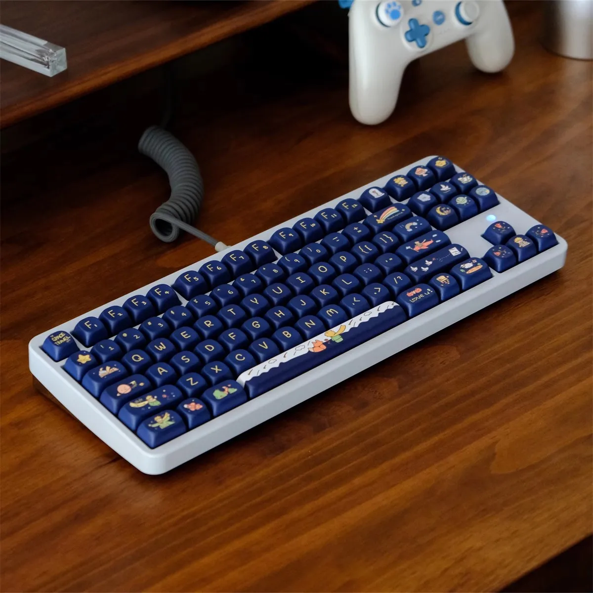 Conjunto de Keycaps Tema Little Prince Sublimação Dye Pbt Perfil Moa Xoa Keycap com Barra de Espaço 7u 1.5u Ctrl 1.75u 2u Shift Conjunto - Imagem 2