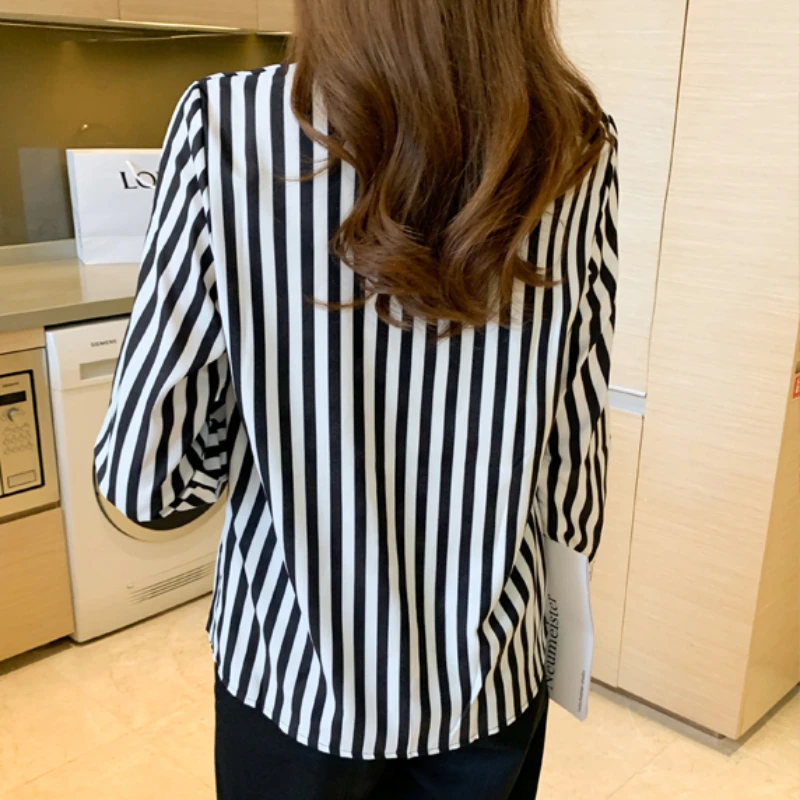 専用 新品 アガタルイスデラプラダトップスとスカートタイツセット8Y Fashion Women's Shirt 2023 Black and White Striped Tops for
