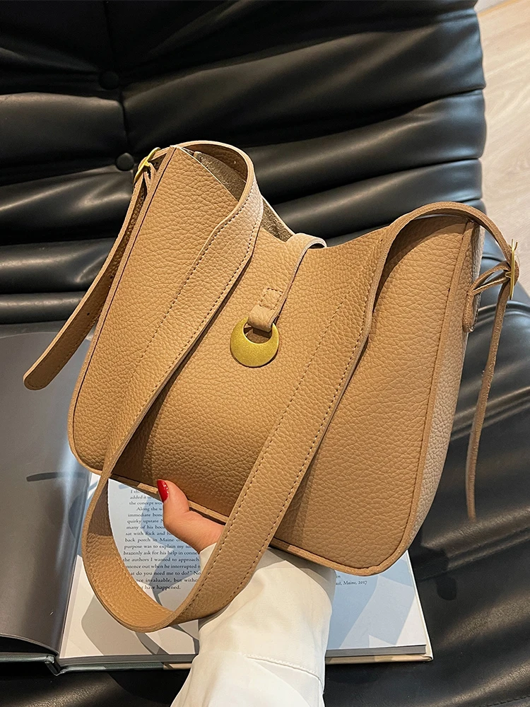 

Trendy Women Messenger Bags High Quality Commute PU Leather Crossbody Bag 2023 Simple Wide Shoulder Strap Pack