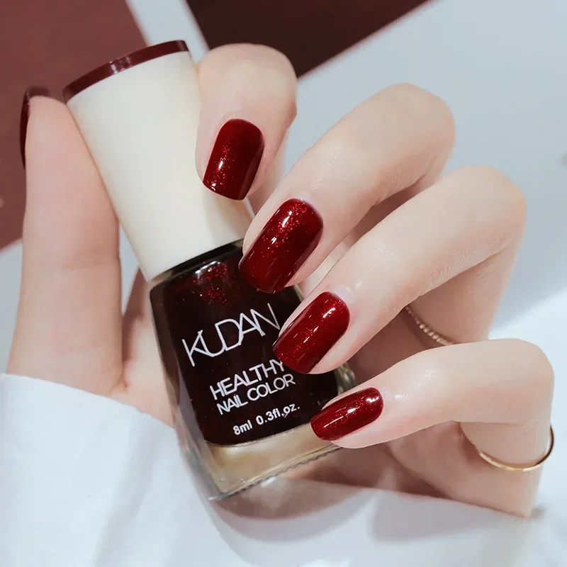 White Fine Glitter Shiny Nude Nail Polish with Transparent Oil Base Coat