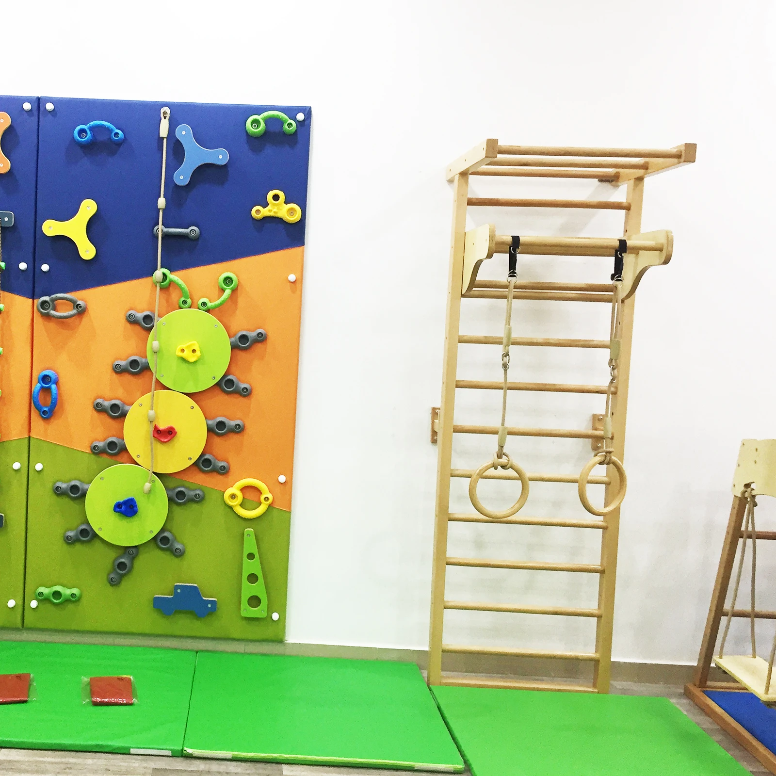 Climbing toys with gymnastic pull rings, wooden safe and sturdy children's play gym, children's indoor climbing toys… 4