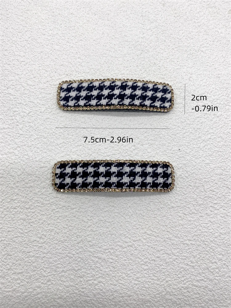 Рисунок 3 - Модные женские заколки для волос в клетку