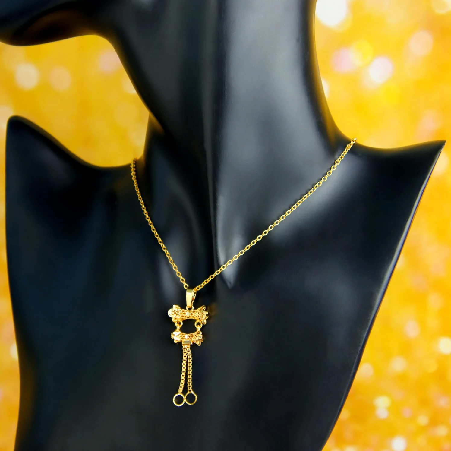Arabischer islamischer Goldfarbener Anhänger 21 Karat vergoldet Ramadan Allah Mode Anhänger Dubai Frauen Event Party Schmuck – Detail 5