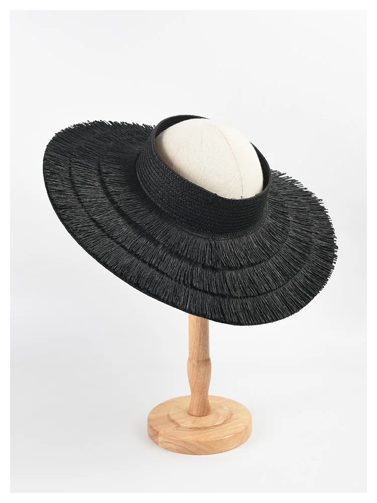 2023 New Fashion Women's Large Eaves Sun Summer Designer Beach UV Protection Empty Top Tassel Straw Hat Wholesale_voghion.com