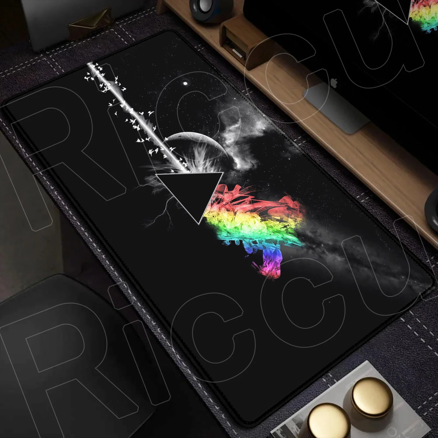 Schwarzes Mauspad, Mond, Regenbogen, Dreieck, Rock-Stil, Kunst, Tischmatte, große Gummi-Anti-Rutsch-Basis, Tastaturteppich, Unternehmen als Geschenk, Mauspad