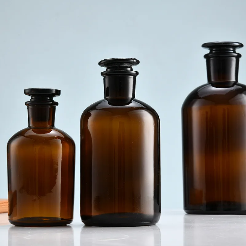 Lab Brown Reagent Bottle Amber Bottle Lead-free High Borosilicate glass with ground-in glass stopper