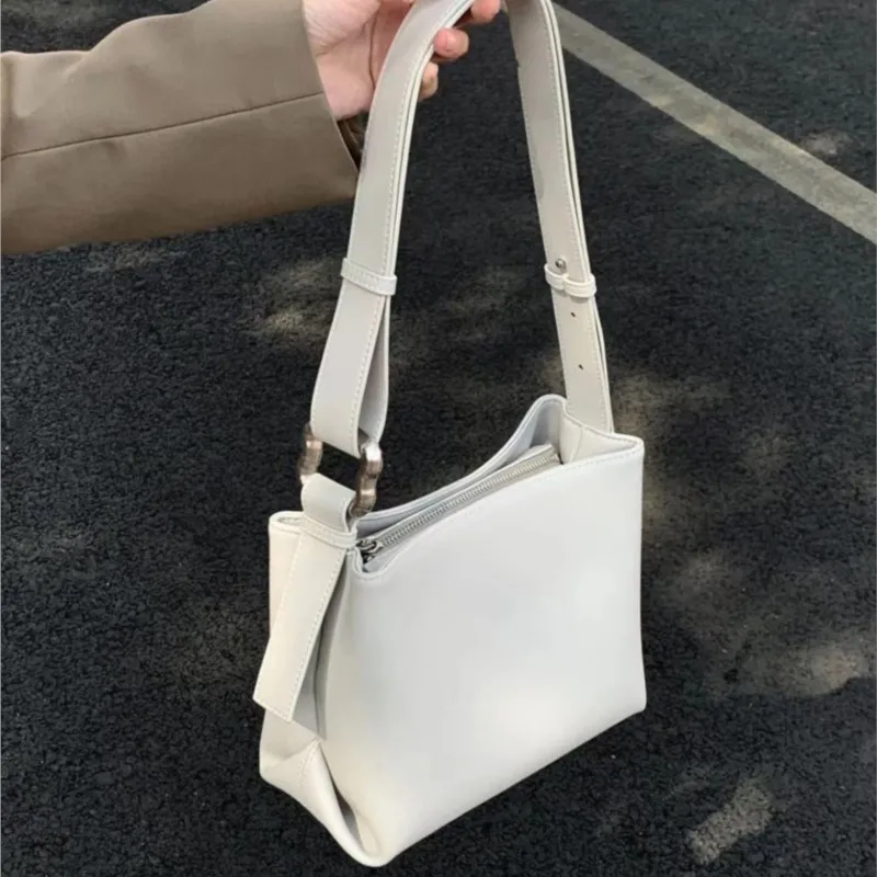 Solid Color Leather Large Capacity Tote Bag Women Square Minimalist Commute Bucket Shoulder Bag Ladies Casual Crossbody Bag 2025