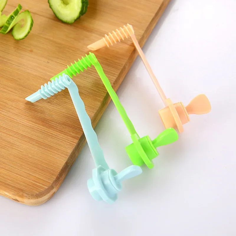 Kitchen Rotary Cucumber Potato Roll DIY Potato Chip Slicer Carrot Spiral Slicer Fruit and Vegetable Manual Roll Flower Curler