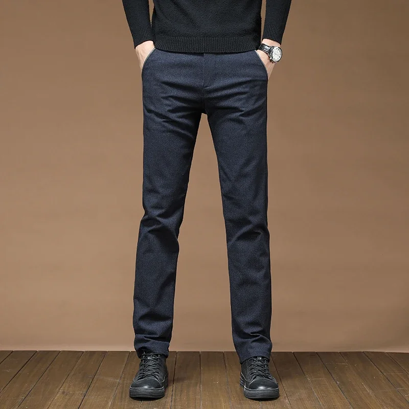 Pantaloni casual da lavoro dritti da uomo autunnali Tessuto spazzolato elastico Pantaloni slim fit morbidi e accoglienti Abiti maschili di moda coreana 6
