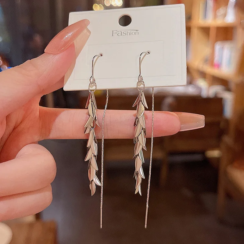 Women Drop and Dangle Earrings