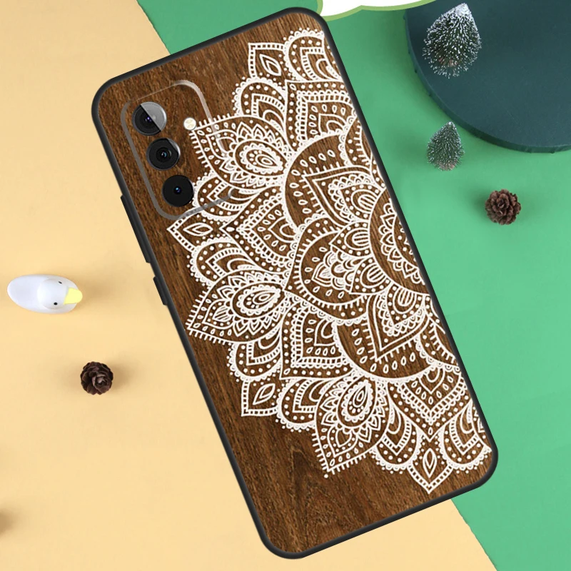 Elegant Mandala Floral Wood Phone Case Cover