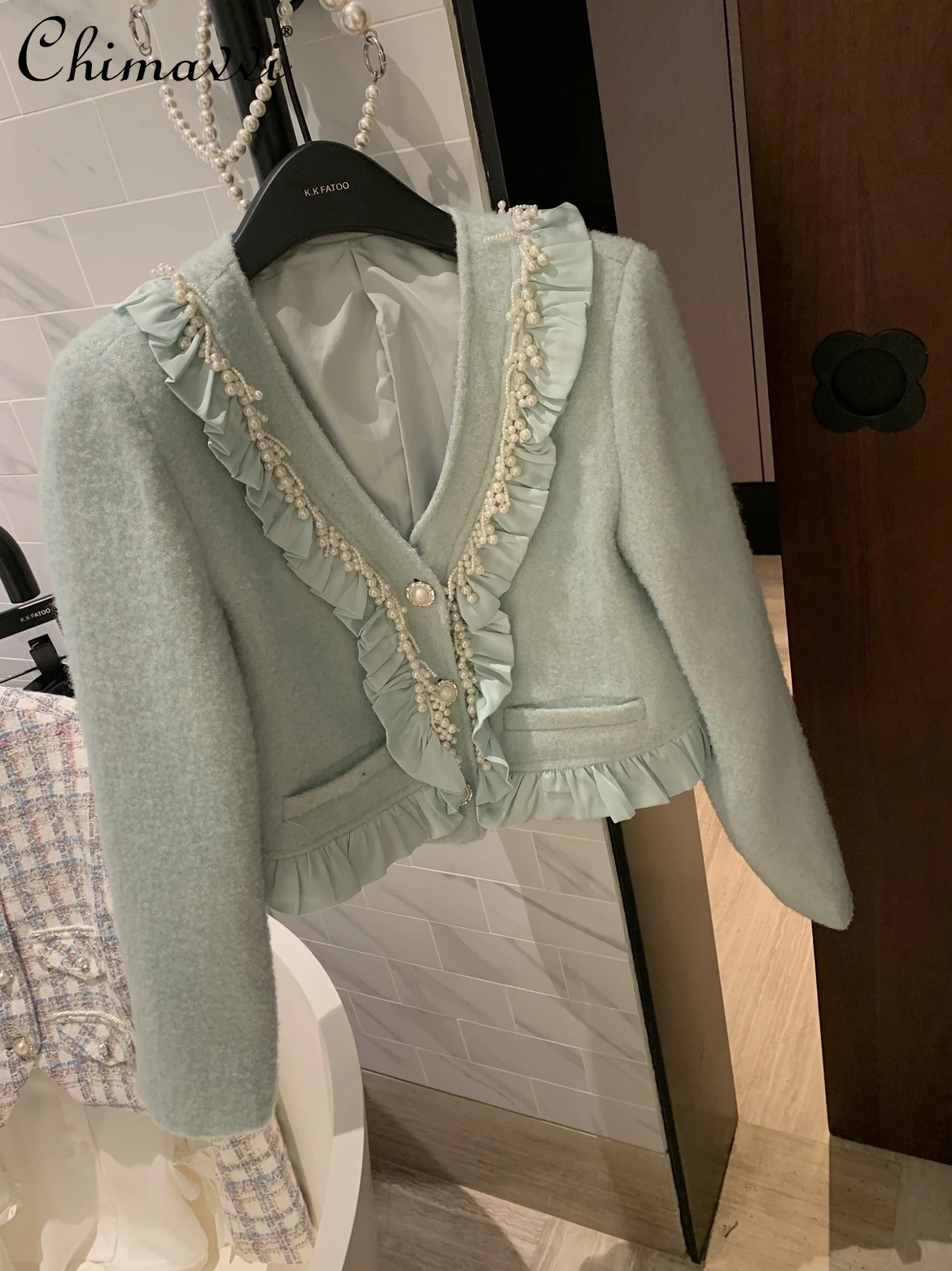 

High-End V-neck Pearl Tassel Wooden Ear Woolen Coat 2023 Autumn and Winter New Fashion Tweed Long Sleeve Wool Jacket Women