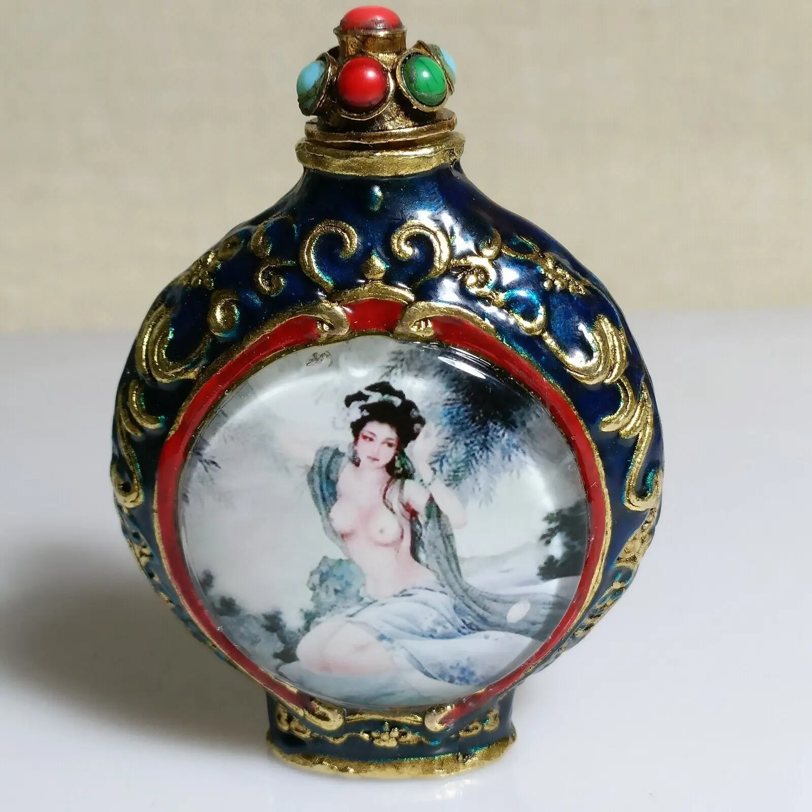 

Китайская античная светящаяся красота телесная Женская эмалированная табачная бутылка