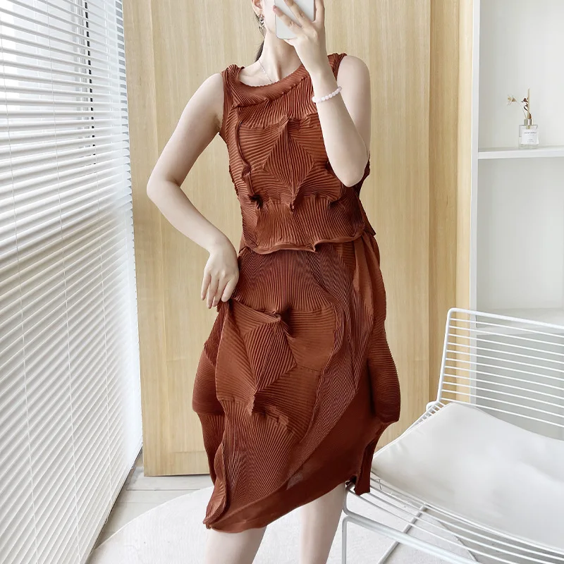 Miyake Pleats Handmade Diamond Pleated Irregular Skirt Set Women 2023 New Irregular Sleeveless Tank Top Skirt Two Piece Suits