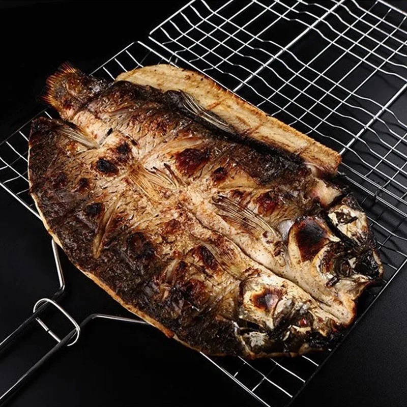 

E2 Outdoor BBQ Cookware Fish Clip Grilling Basket Grill Mesh Mat Wooden Handle Barbecue Meat Vegetable Steak Picnic Net BBQ Tong