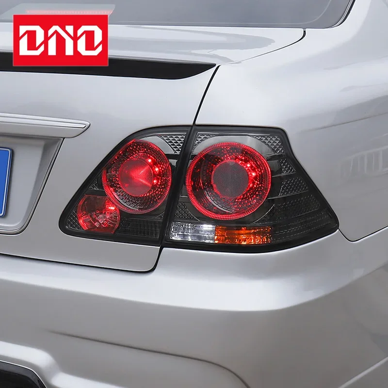 Fanali posteriori a LED per auto per Toyota Crown 2005 2006 2007 2008 2009 Lampada da corsa posteriore Freno Reverse Indicatori di direzione dinamici Fanale posteriore per auto - immagine 4