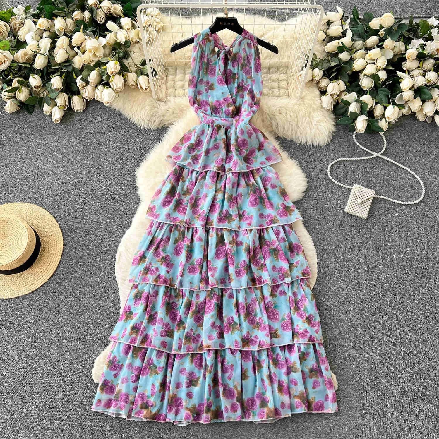 

Beach Holiday Fashion Flower Halter Neck Sleeveless Dress Women's Summer French High Waist Slim V-neck Flower Ruffules Dresses