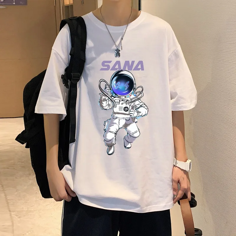 

sleeved T-shirt fashion brand 2022 summer high school boys. 5-point sleeved fashion junior high school teenagers wear clothes