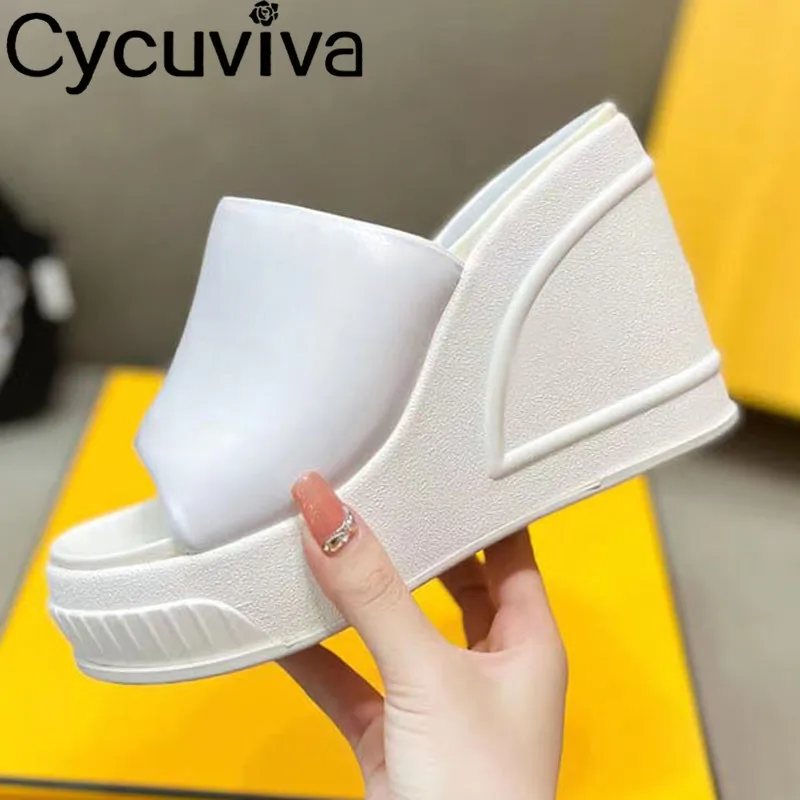 

Summer Wedge High Heel Leather Slippers Women Thick Sole Open Toe High Heeled Mules Shoes Fashion Week Party Designer Sandals