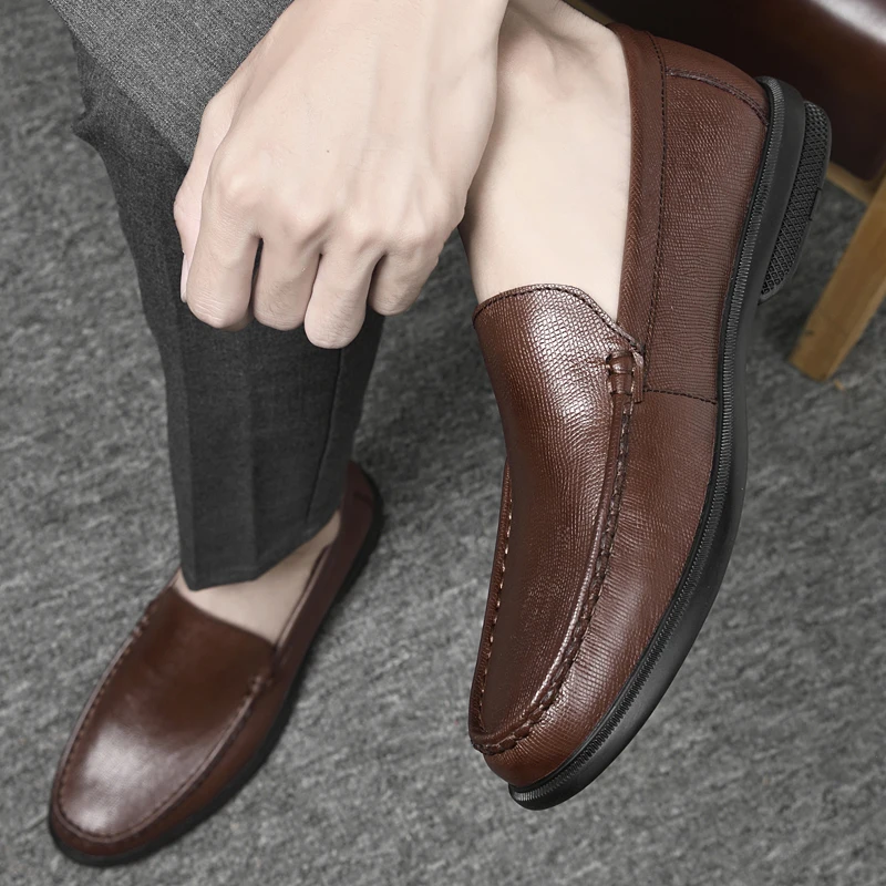 

High Quality Men's Loafers Classic Luxury Business Leather Casual Shoes Breathable and Comfortable Men's Moccasin Leather Shoes