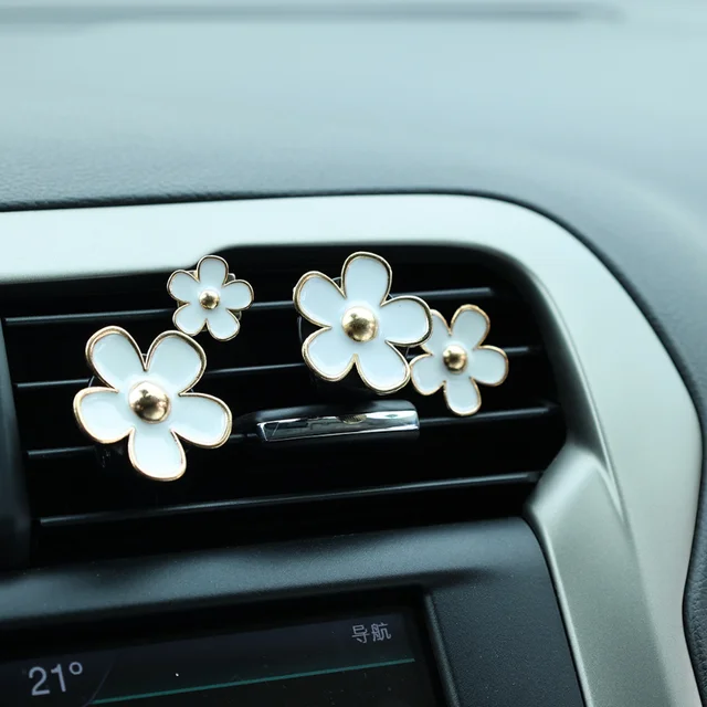 Daisy Car Air Perfume Clip. 2