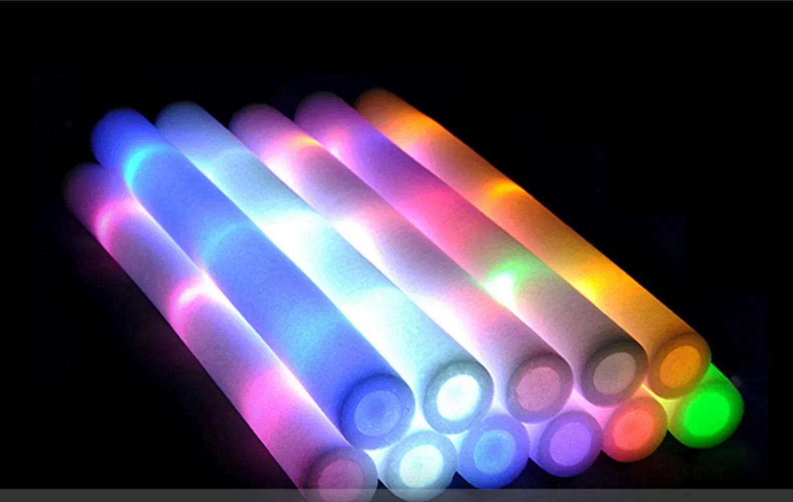 Schaumstoff-Leuchtstab, LED-Schaumstoffstab, im Dunkeln leuchtendes Partyzubehör, bunter Leuchtstab für Hochzeiten, Abschlussfeiern, Get-togethers – Detail 16