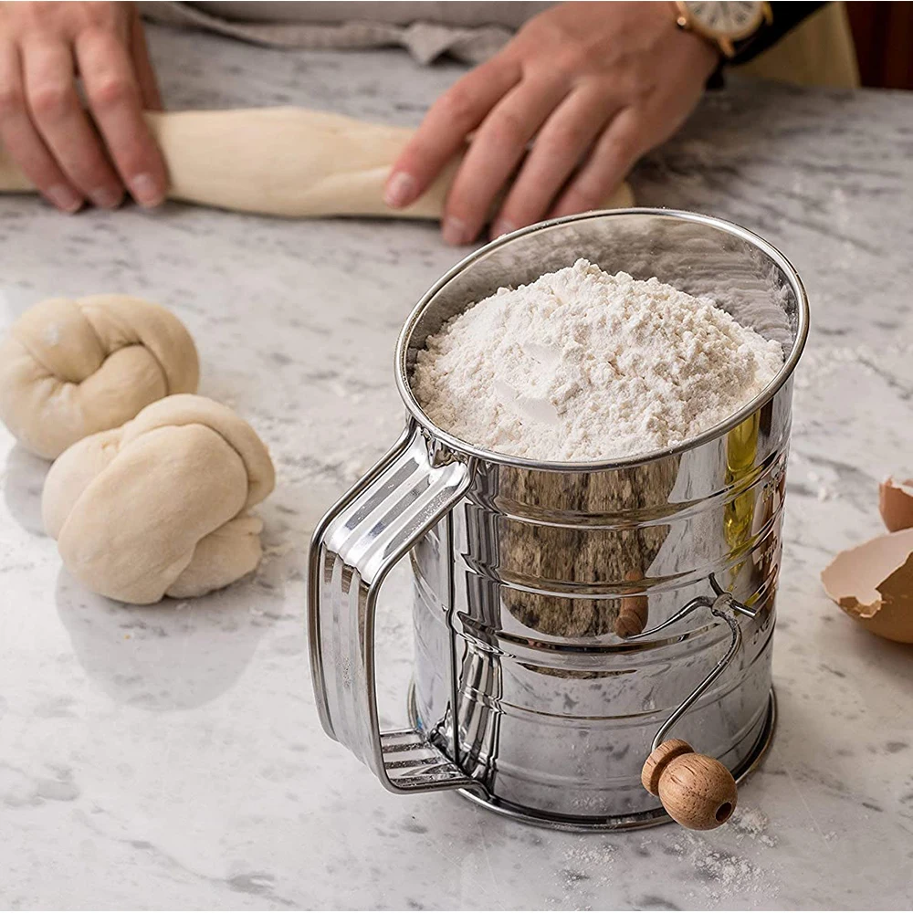 Stainless Steel Flour Sifter For Baking Powdered Sugar Shaker/Dispenser With Rotary Hand Flour Strainer Pastry Tools 0982 flour sifter baking tools powder sugar shaker
