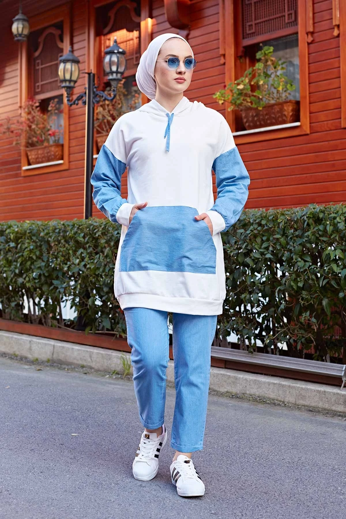 

Джинсовые карманы Кенгуру NS-белый