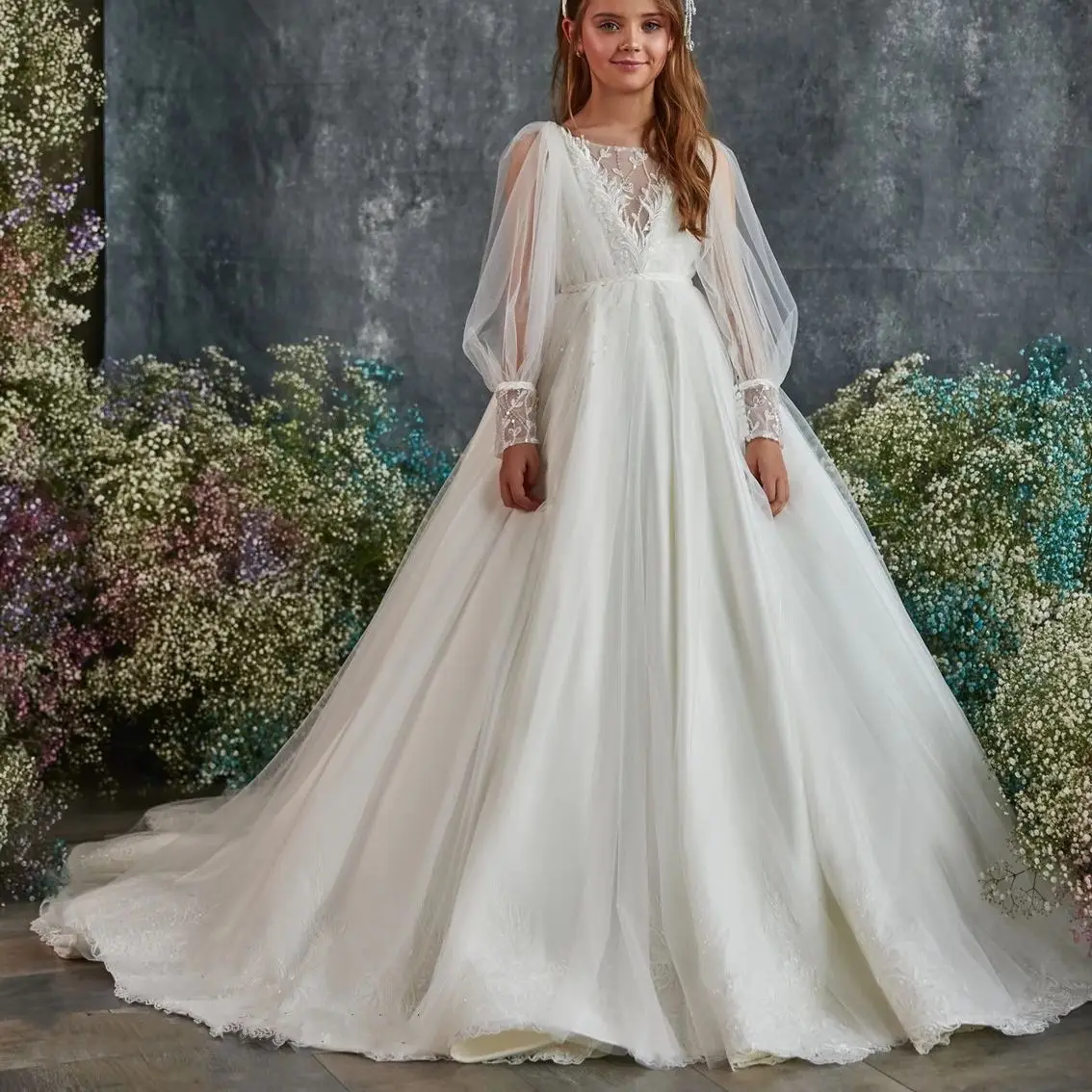 

Fashion Lace Satin Pageant Dresses With Long Sleeves A-Line Flower Girl Dress for Wedding Kid Pageant Gown Custom made