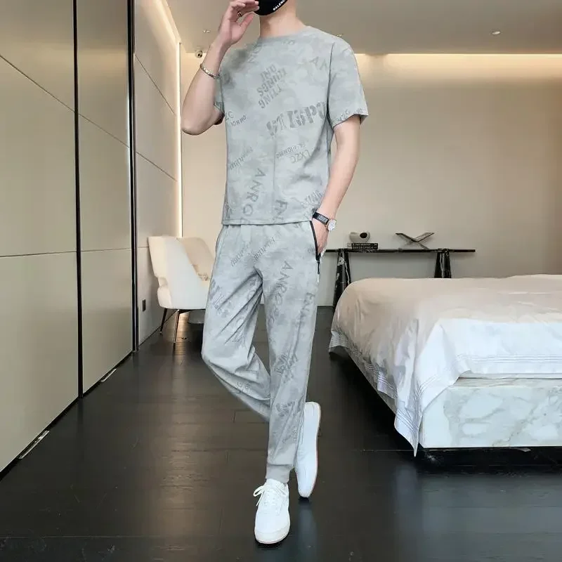 thumbnail image 1 of Conjuntos de pantalones Camiseta lisa para hombre Trajes deportivos grises Pantalones deportivos Top Chándal con alfabeto Ropa para hombre Estilo coreano 5xl Elástico, 1 of 5