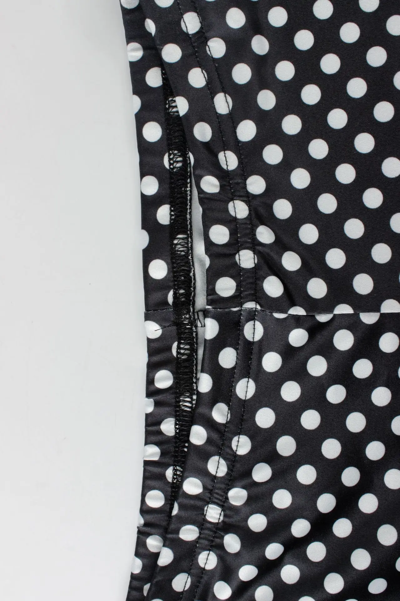 detalj stiliziranja outfita