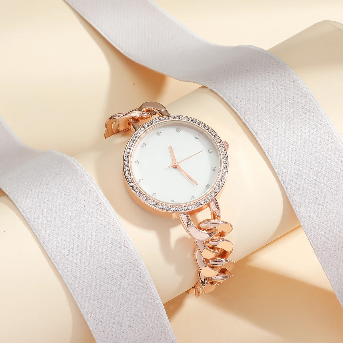 Fashion Simple Diamond Dial Chain Steel Belt Quartz Bracelet Watch women watches electronic watch