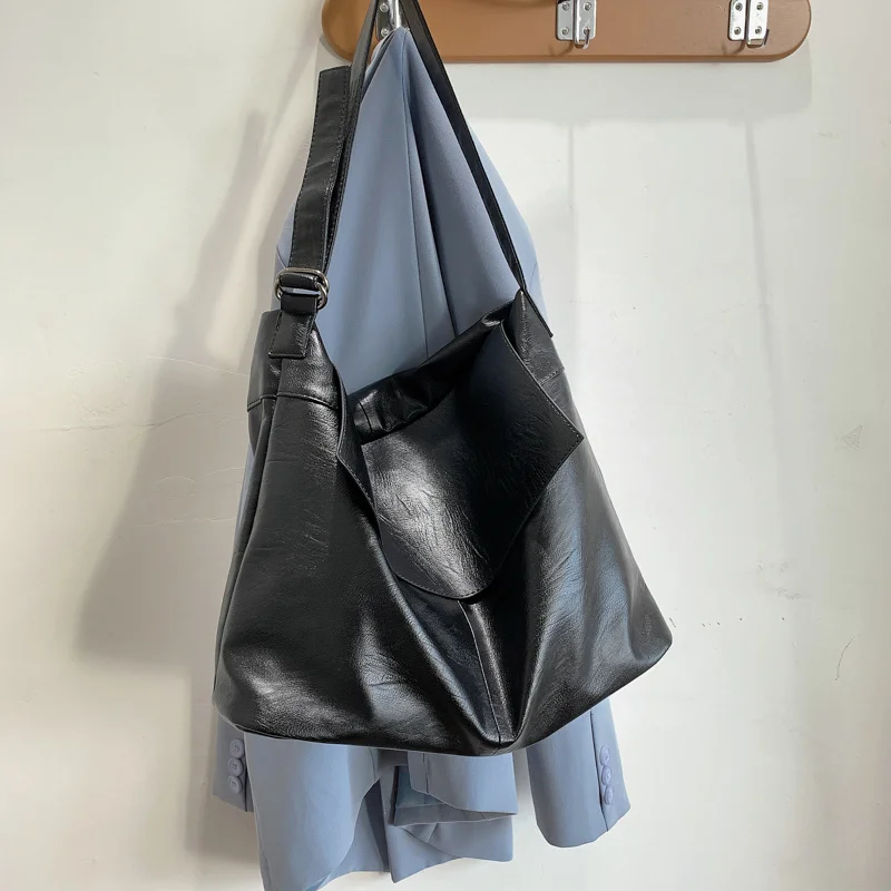 Hobo bag (232MBVND2546C890501) for Woman in 2023