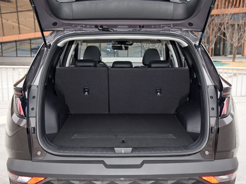 HKZ Custom Seat Covers For Hyundai Tucson Palestine - View #9