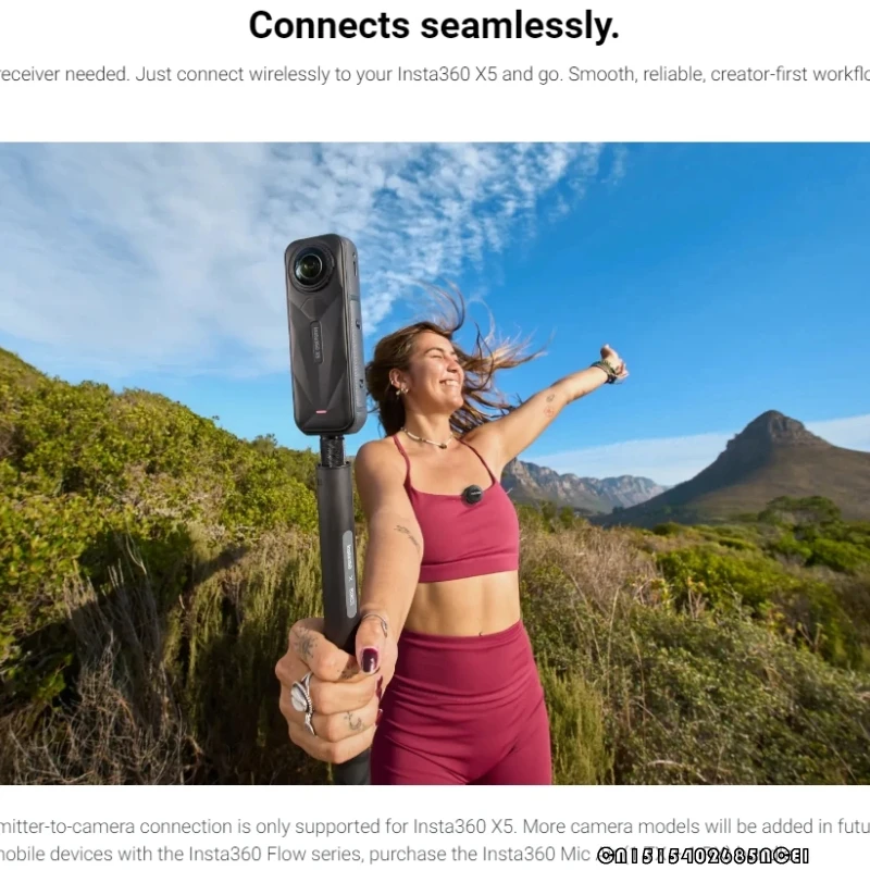 Micro Air Transmitter pour Insta360 X5 et Ace Pro 2 connecté à la caméra, prêt pour enregistrement audio haute qualité.