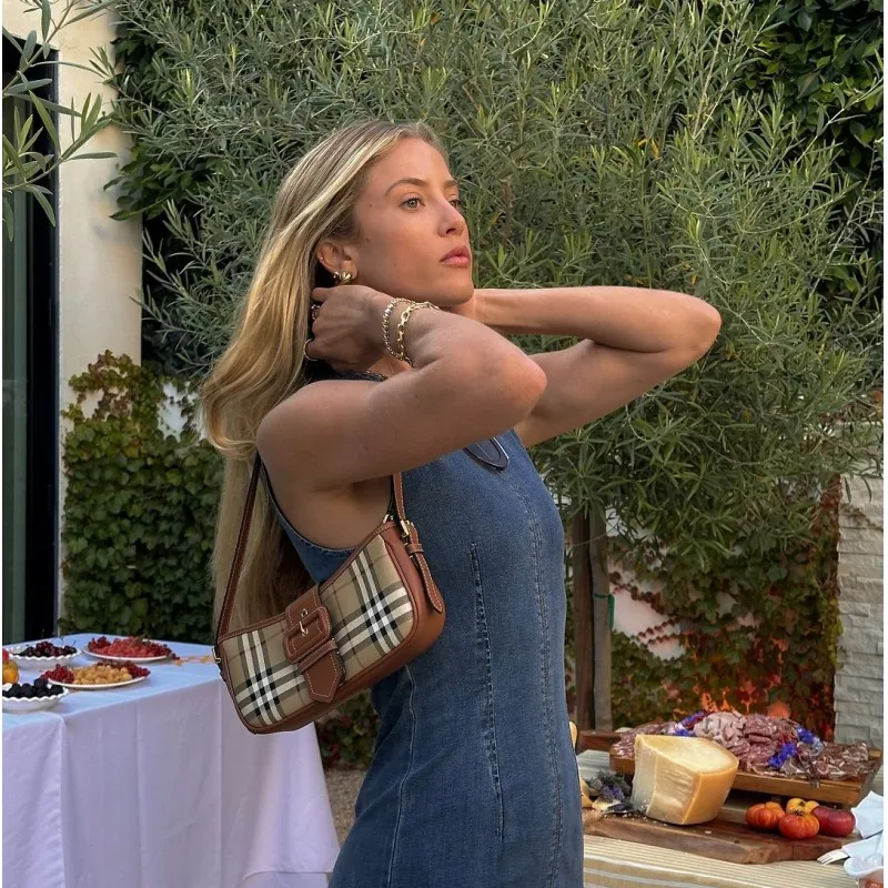 Casual Sleeveless Denim Dresses Women Elegant Slim Fit O-neck Slit Denim Dress Female Autumn Chic Street All-matching Robes