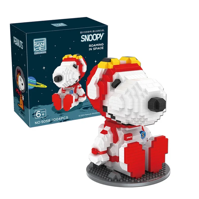 Cartoon Snoopy Diamond Building Blocks Astronaut Charles Space 3D