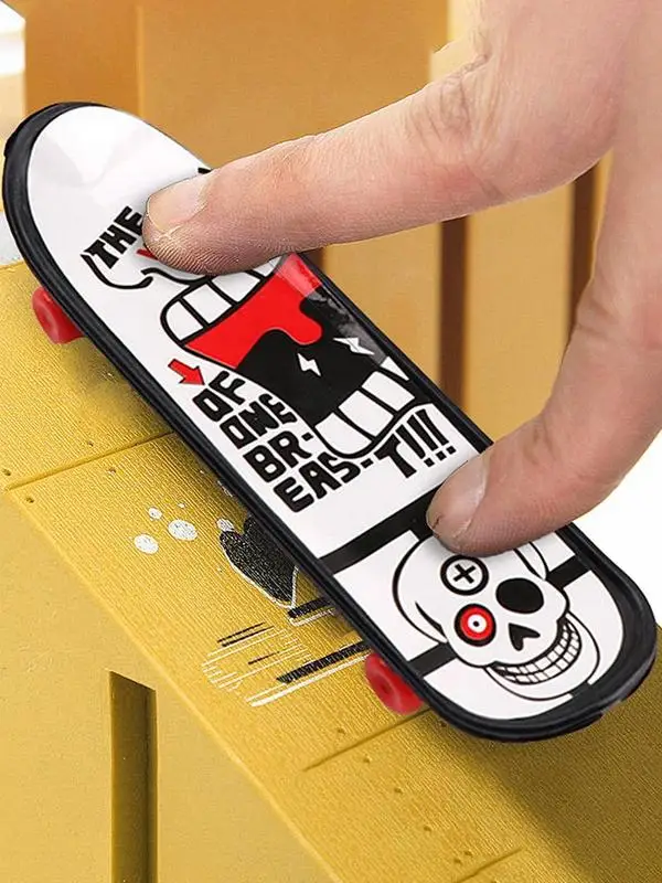 Finger Skateboard Christmas Advent Calendar 24 Days Countdown Calendar Finger Skateboard Toys Set Surprise Blind Box Kids