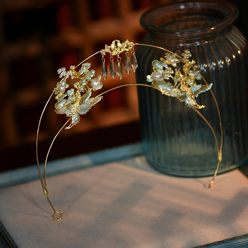 

Chinese Retro Alloy Virgin Crown Hairband Headdress Classical Traditional Bride Hair Accessories