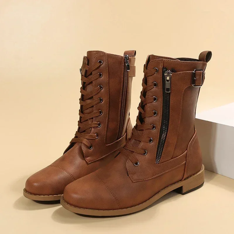 thumbnail image 1 of Botas Retro para mujer, botas cortas de talla grande, botas de caballero de tacón grueso, zapatos de tacón de cuero marrón, novedad de Otoño/Invierno 2022, 1 of 5