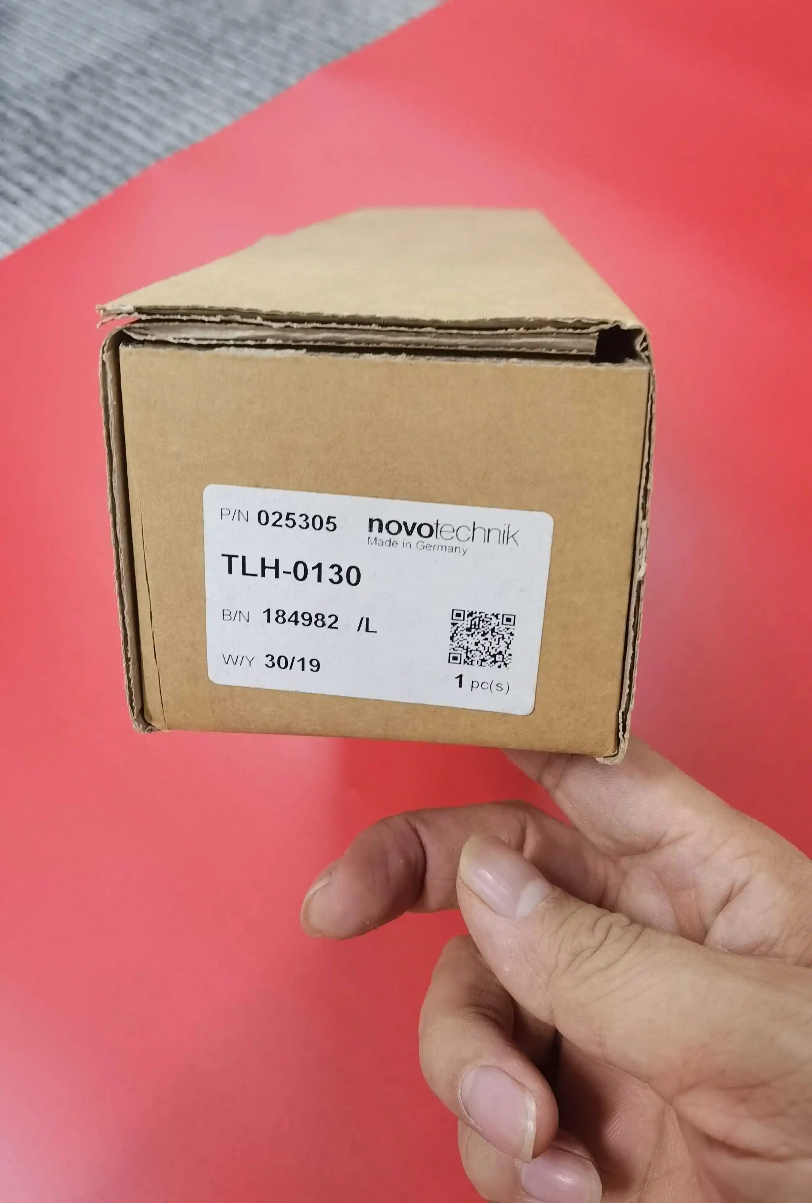 

Электронная линейка Φ