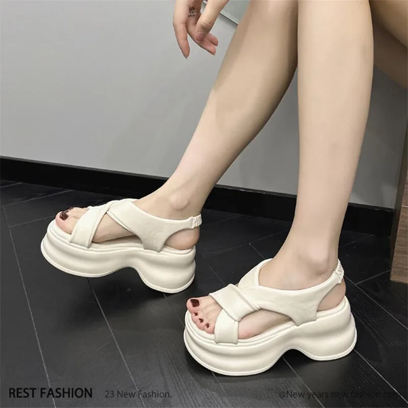 beach sandals for ladies