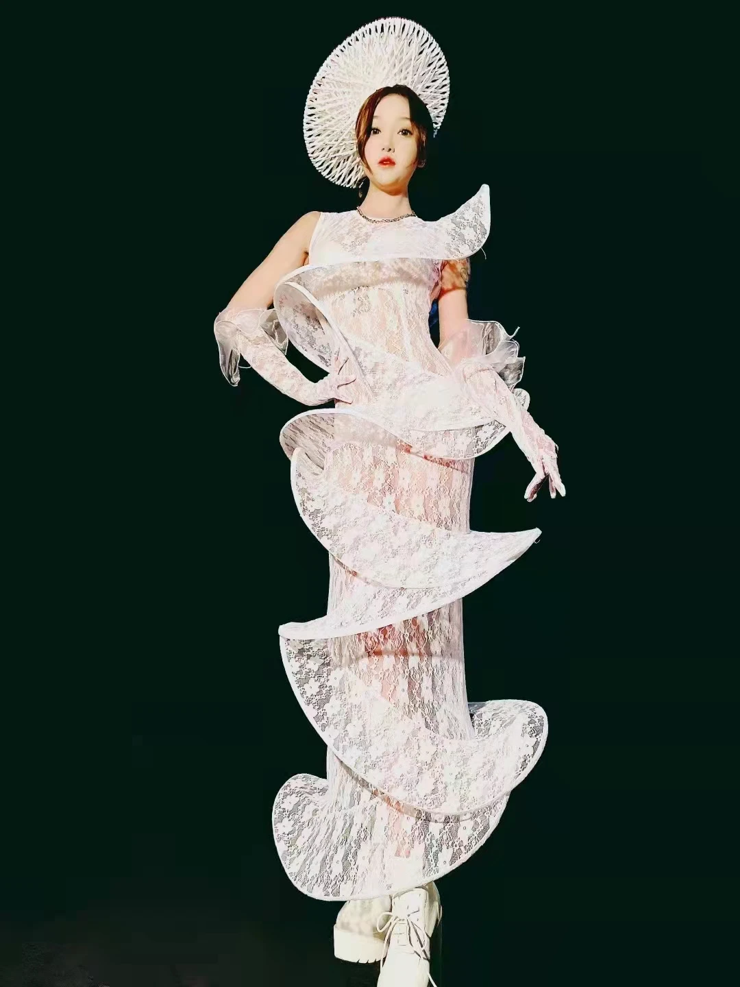

Nightclub Bar Singer Model Show Costume Big Headdress White Lace Perspective Petal Dress Exaggerated Stage Performance Clothes