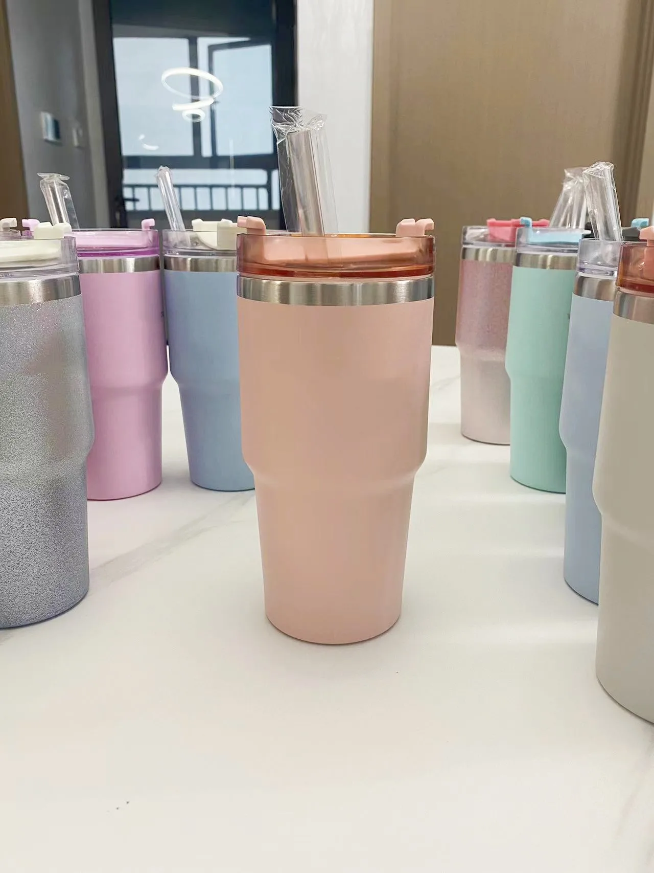 https://ae01.alicdn.com/kf/S24f55a7703e54467a53b3af84a83d5adp/New-insulated-cup-Mermaid-logo-Stanley-straw-cup-car-portable-matching-cup-boys-and-girls-Coffee.jpg