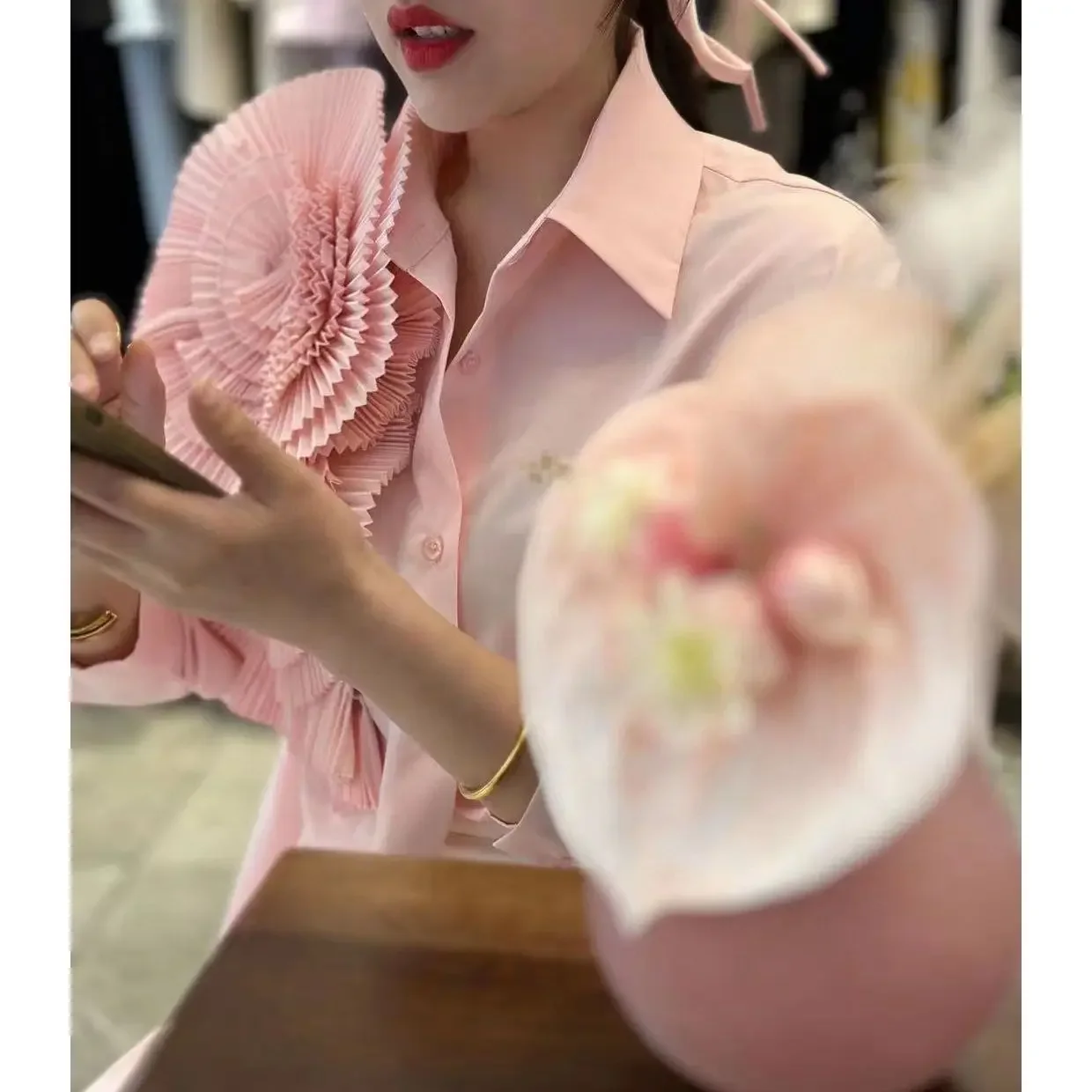 トップス RE.MUSE 3D FLOWER ORGANDY BLOUSE RE.MUSE 3D FLOWER ORGANDY BLOUSE - メルカリ
