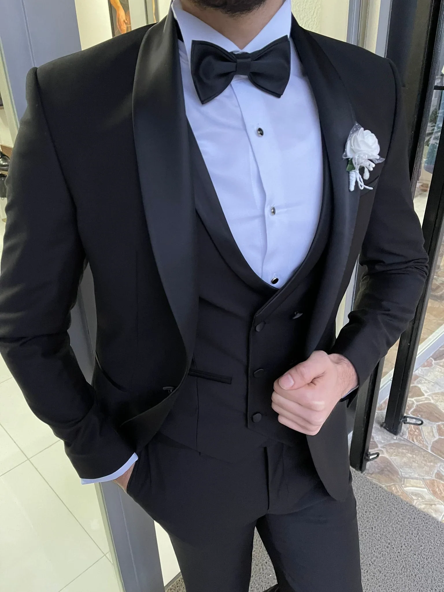 2023 New Arrival Male Wedding Suits Slim Fit Shawl Lapel 3 Pieces Formal Best Men Groom Wear Wedding Tuxedos Trajes De Hombre 2