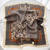 Foulard carré imprimé de luxe pour femmes, sac élégant, ruban, bandeau pour dames, châle Paisley, foulard pour dames, 70x70cm 2