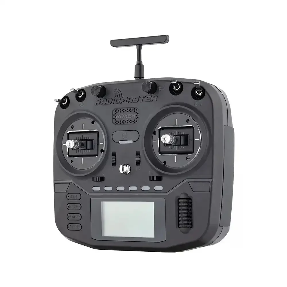 Détail des poignées ergonomiques et de l'écran de la radiocommande BOXER 2.4GHz Mode2
